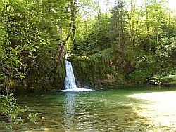 cascade des serettes foncine le bas